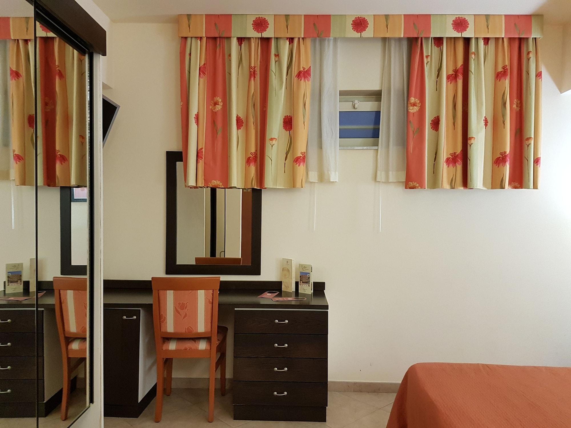 Hotel Orizzonte เลโตยานนี ภายนอก รูปภาพ