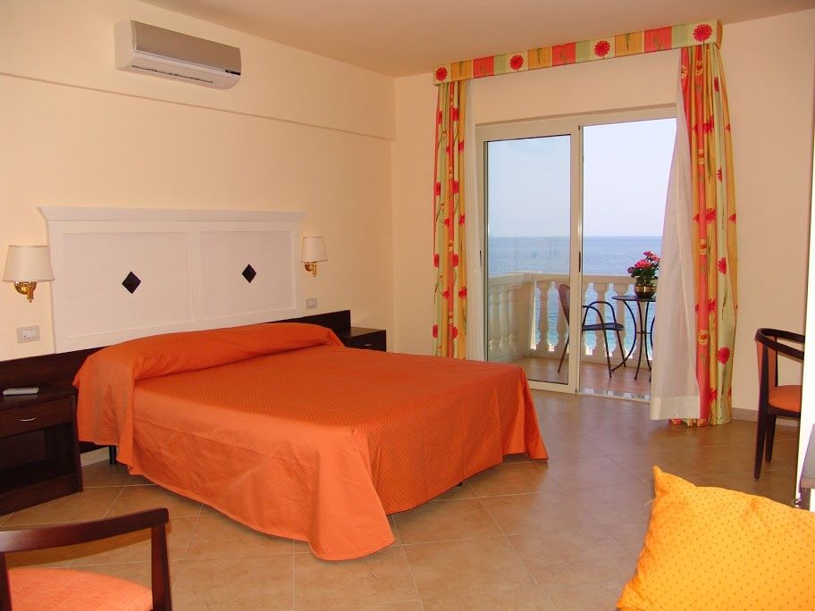 Hotel Orizzonte เลโตยานนี ภายนอก รูปภาพ