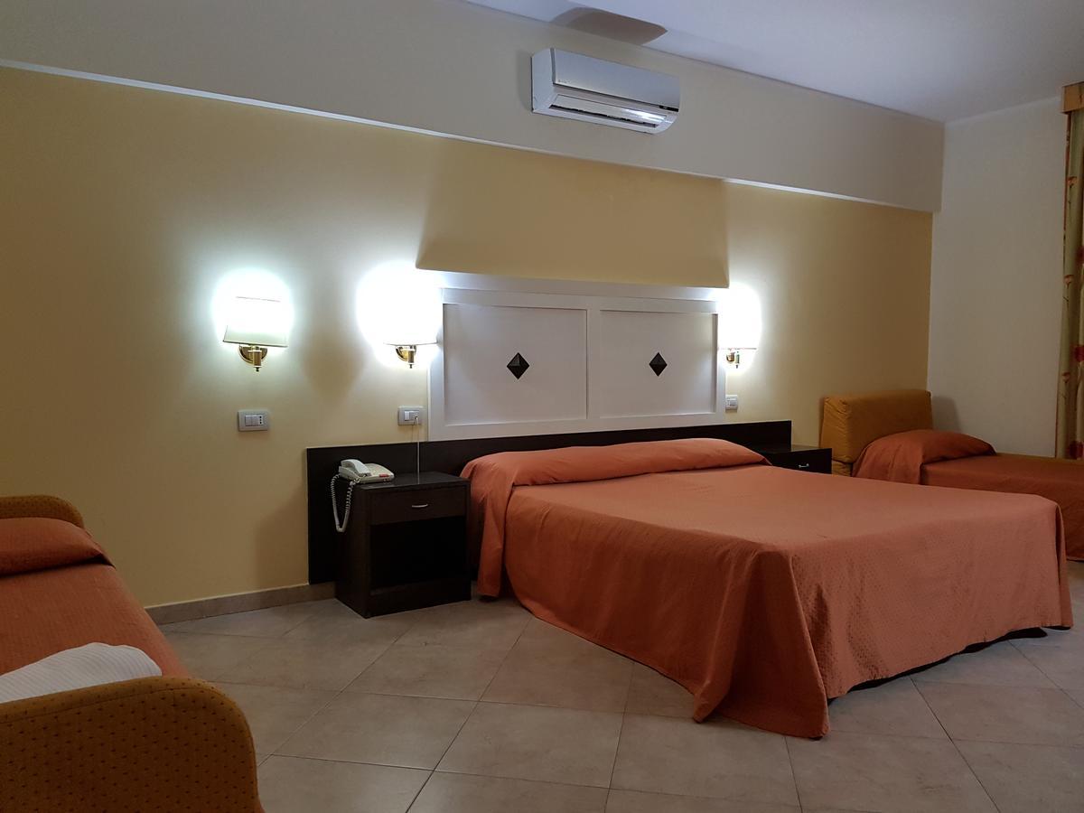 Hotel Orizzonte เลโตยานนี ภายนอก รูปภาพ